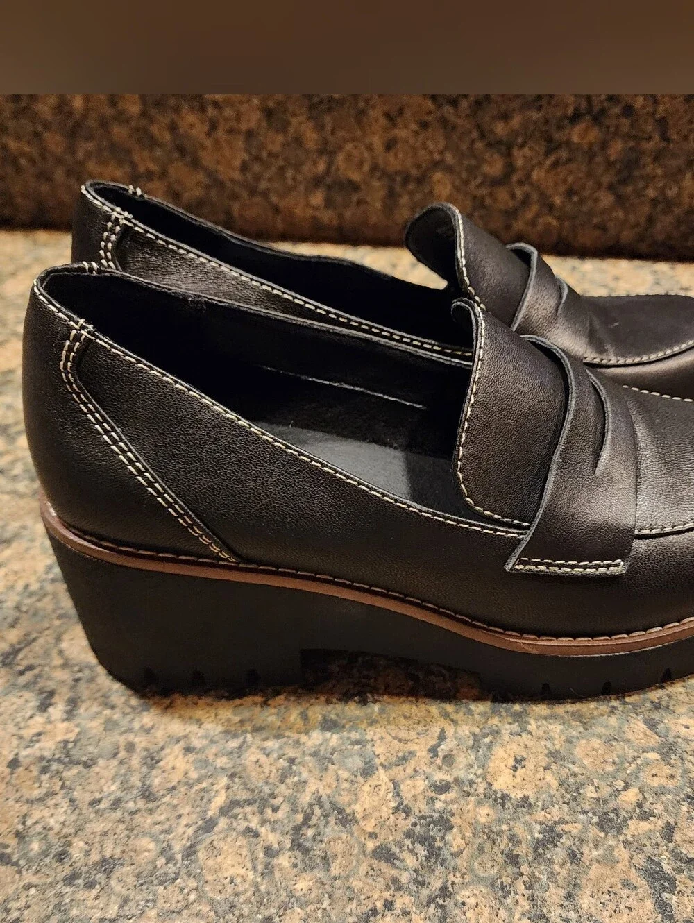 Blondo Ladies Daina Waterproof Black Leather Platform Penny Loafers, Size 7.5
